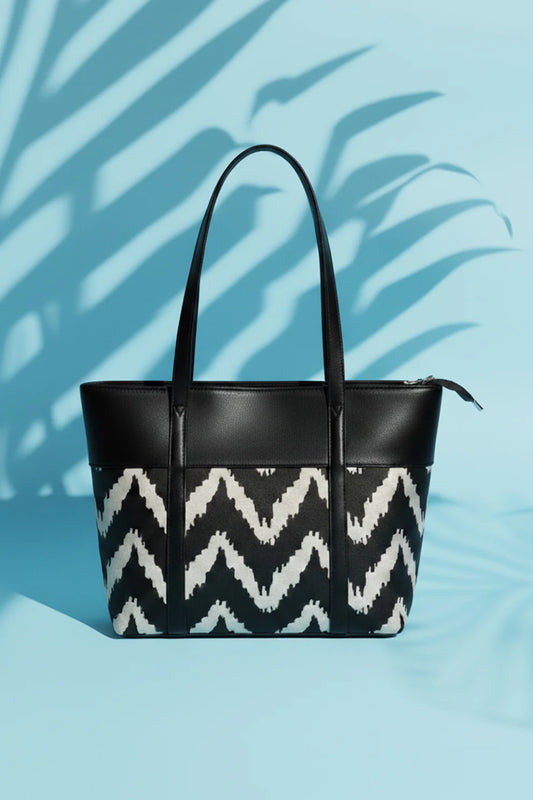 Culture - ZigWave Shoulder Canvas Bag - Black